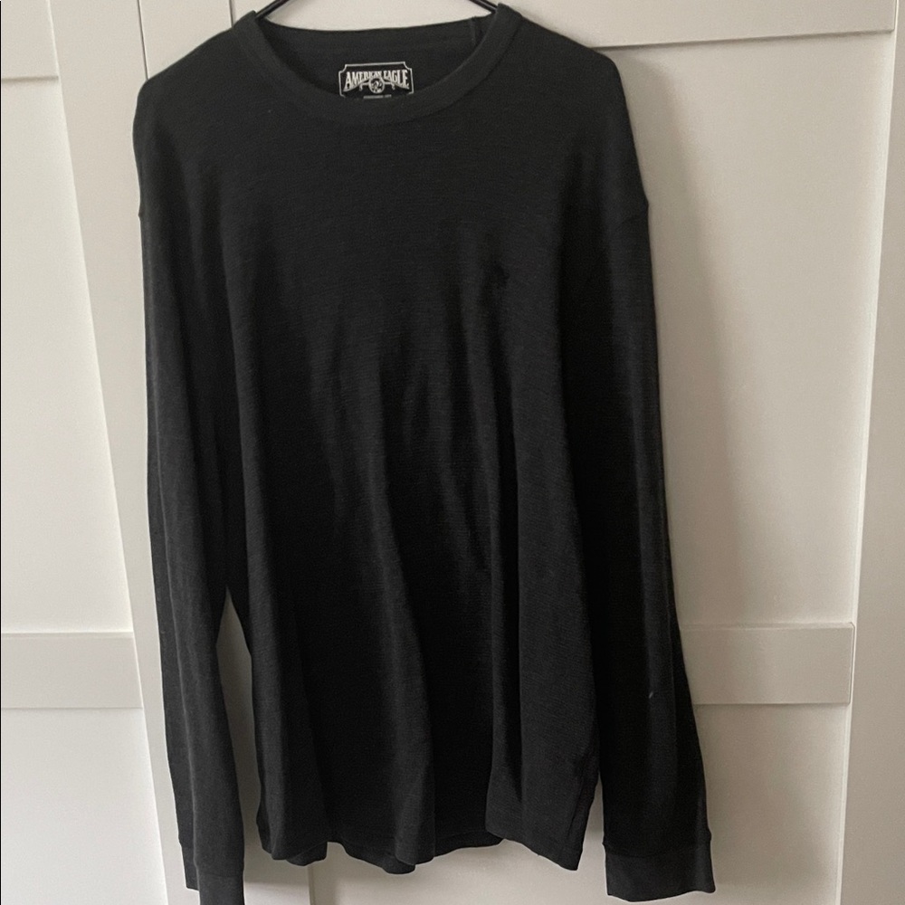 American Eagle Outfitters Men's Dark Gray Long Sleeve Tee